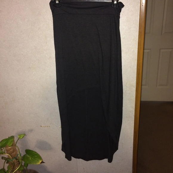 dark gray high/low skirt - Picture 1 of 2